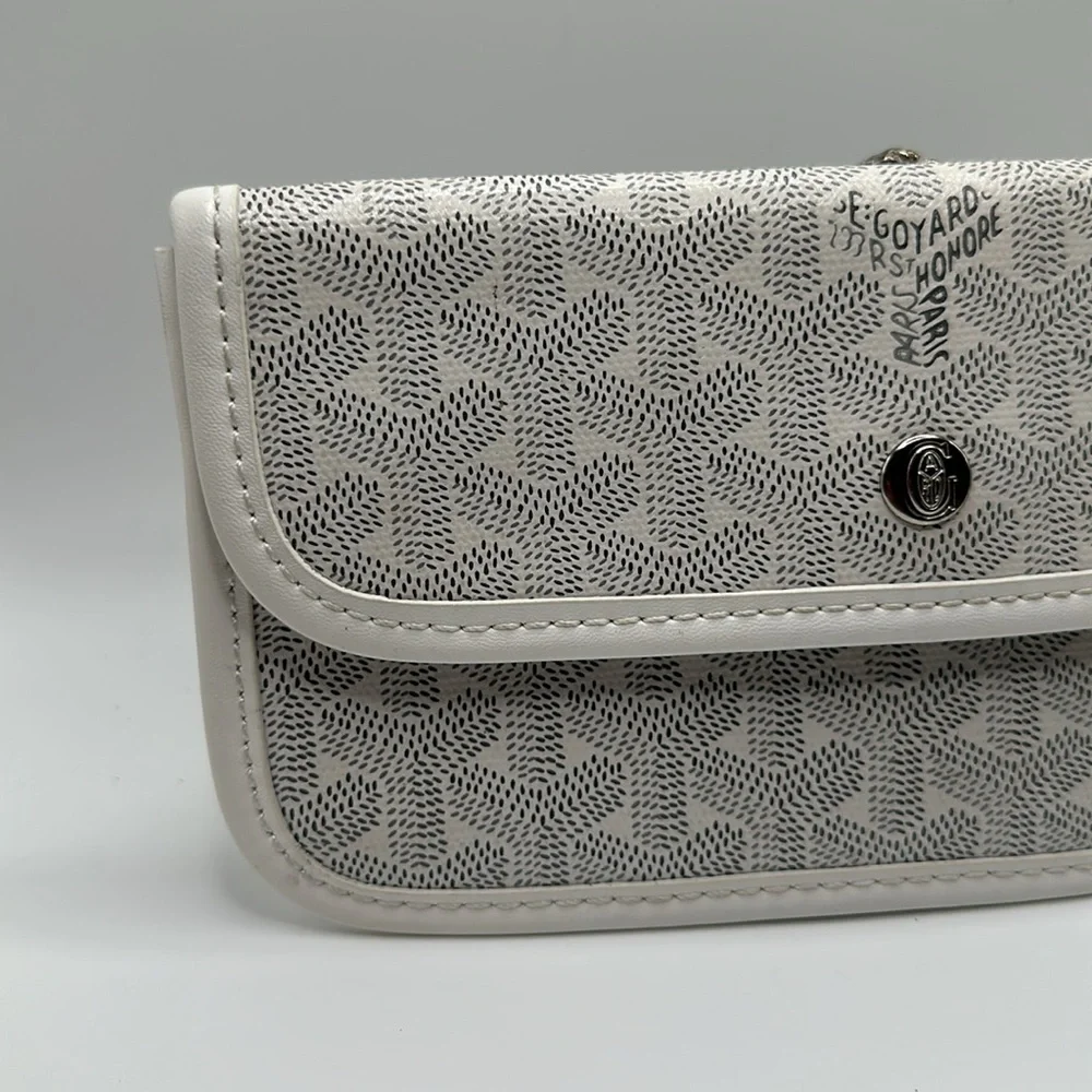 Goyard white gray wallet with defect - Picture 2 of 10